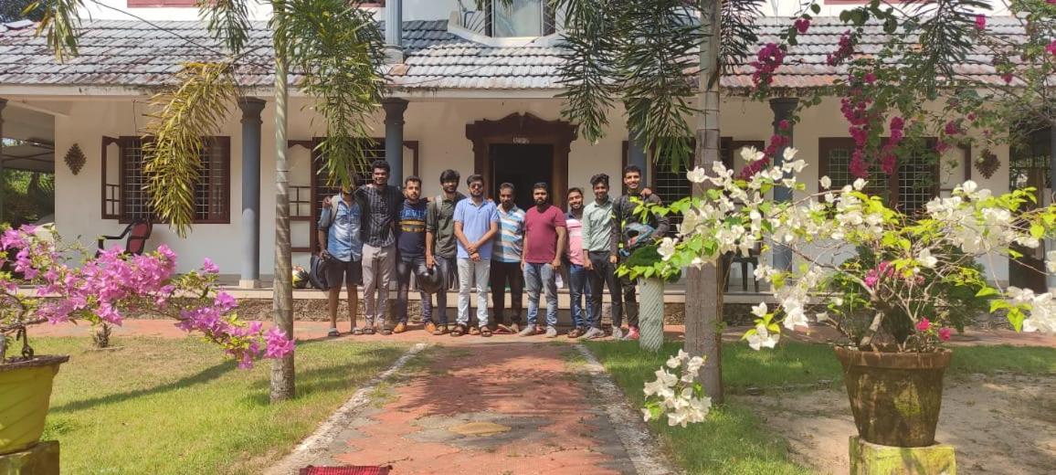 Marari Peterland Appartement Alappuzha Buitenkant foto