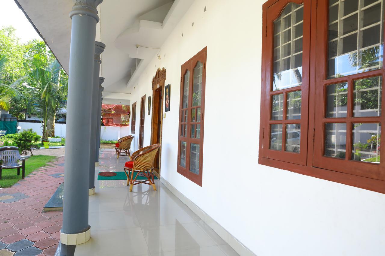 Marari Peterland Appartement Alappuzha Buitenkant foto