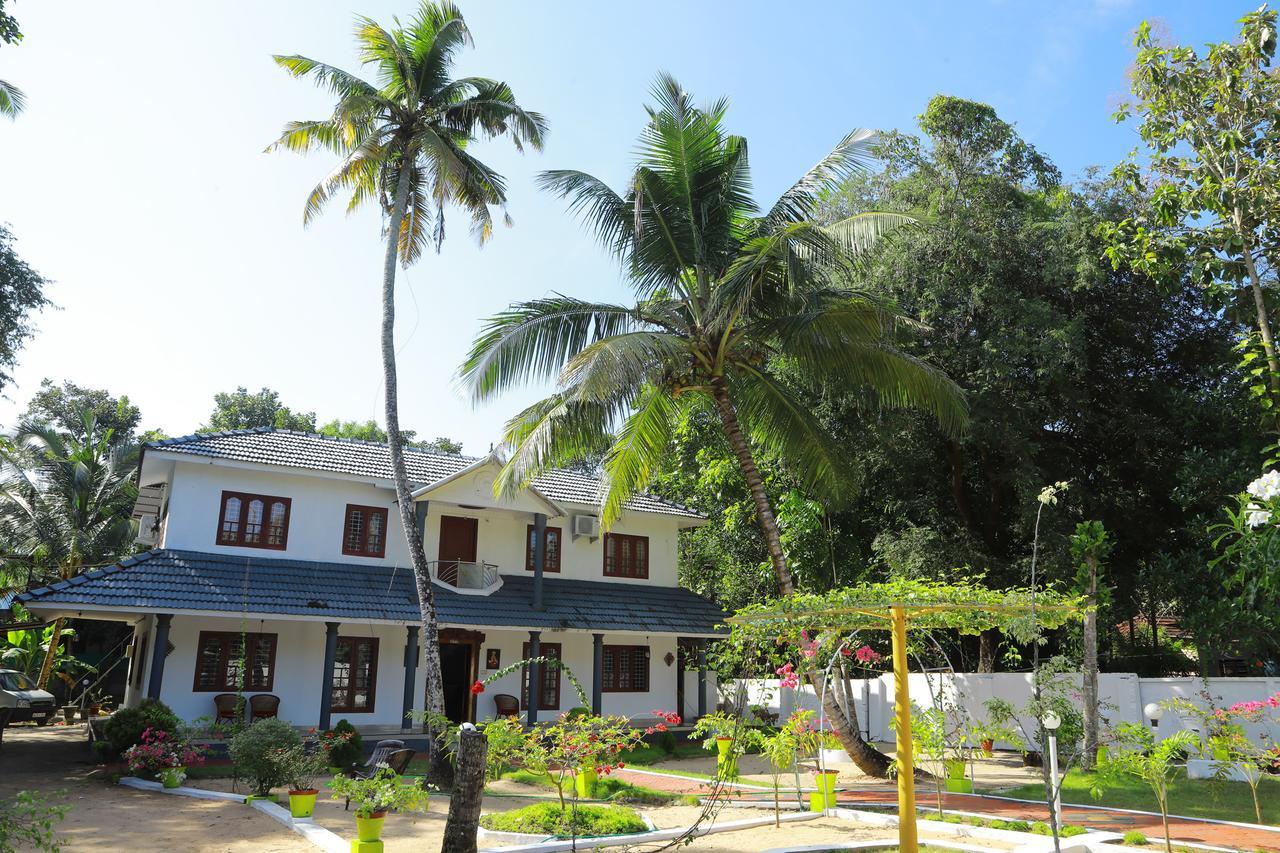 Marari Peterland Appartement Alappuzha Buitenkant foto