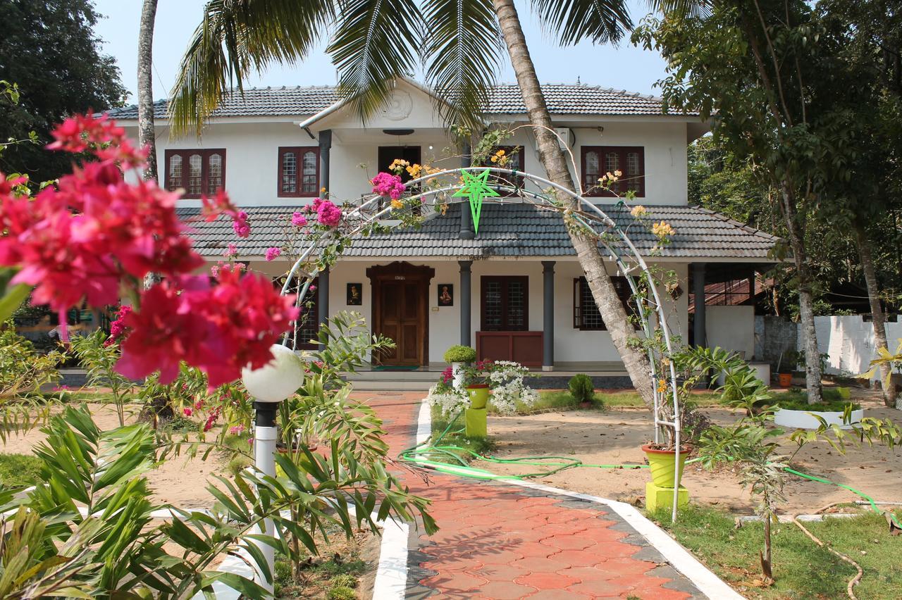 Marari Peterland Appartement Alappuzha Buitenkant foto