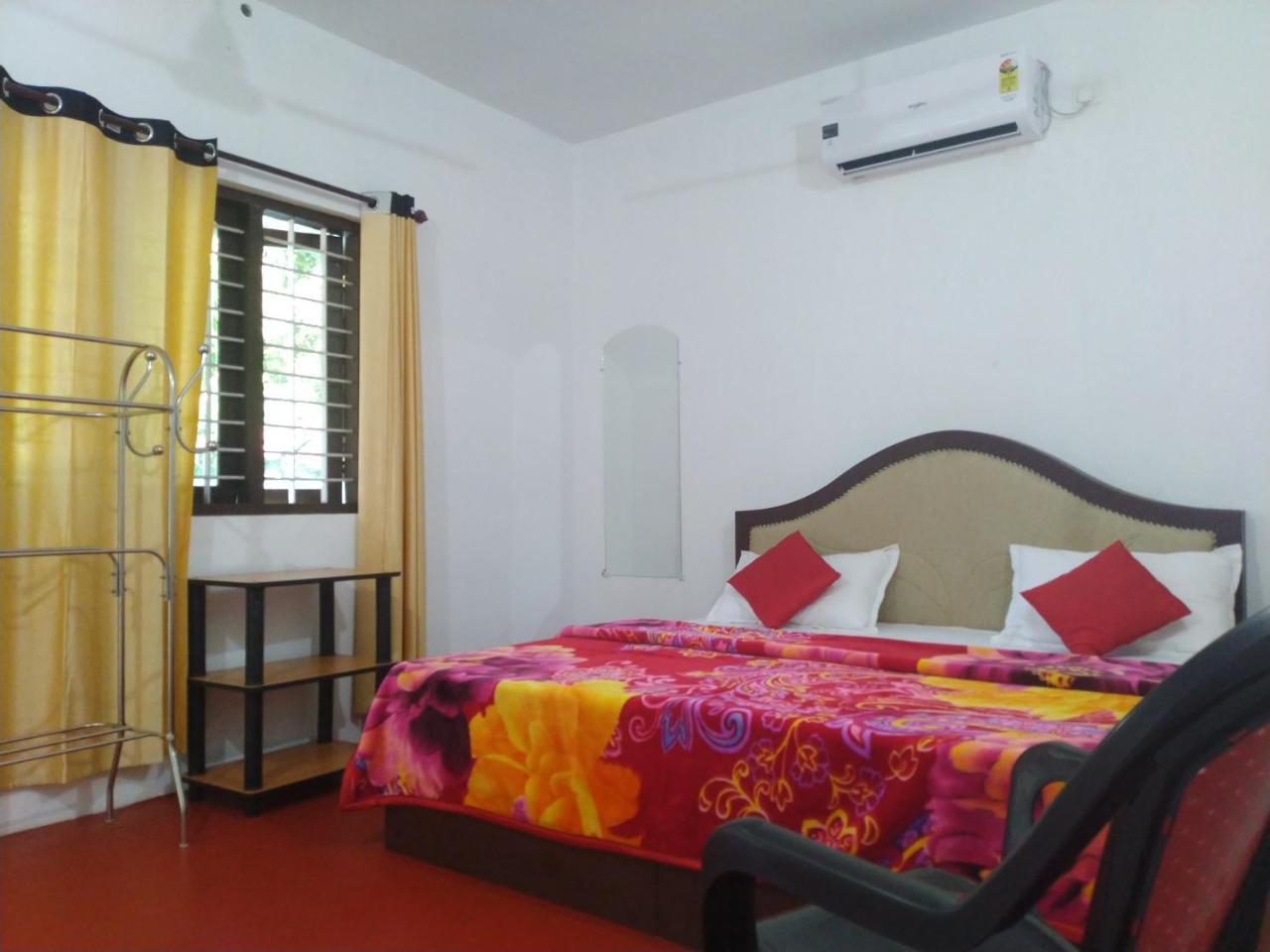 Marari Peterland Appartement Alappuzha Buitenkant foto